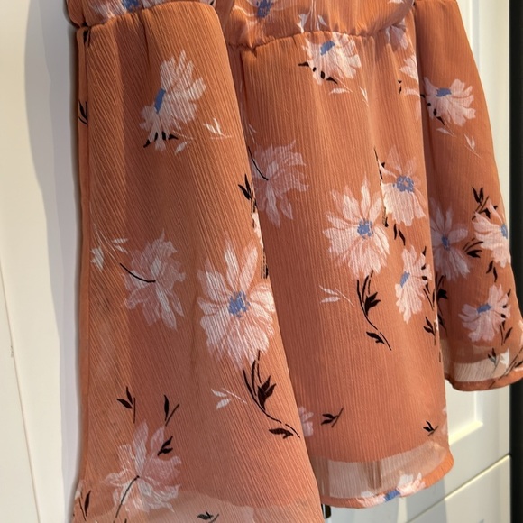 Torrid Pink Falling Daisy Floral Chiffon Baby Doll Cami Smocked Size 00 - Picture 4 of 16